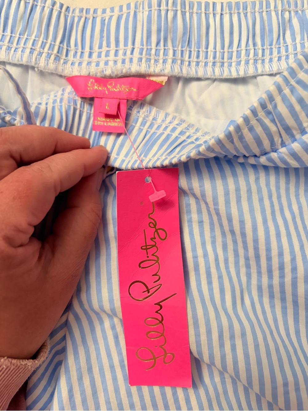 Lilly Pulitzer 5” Katia Embroidered Shorts L View 3